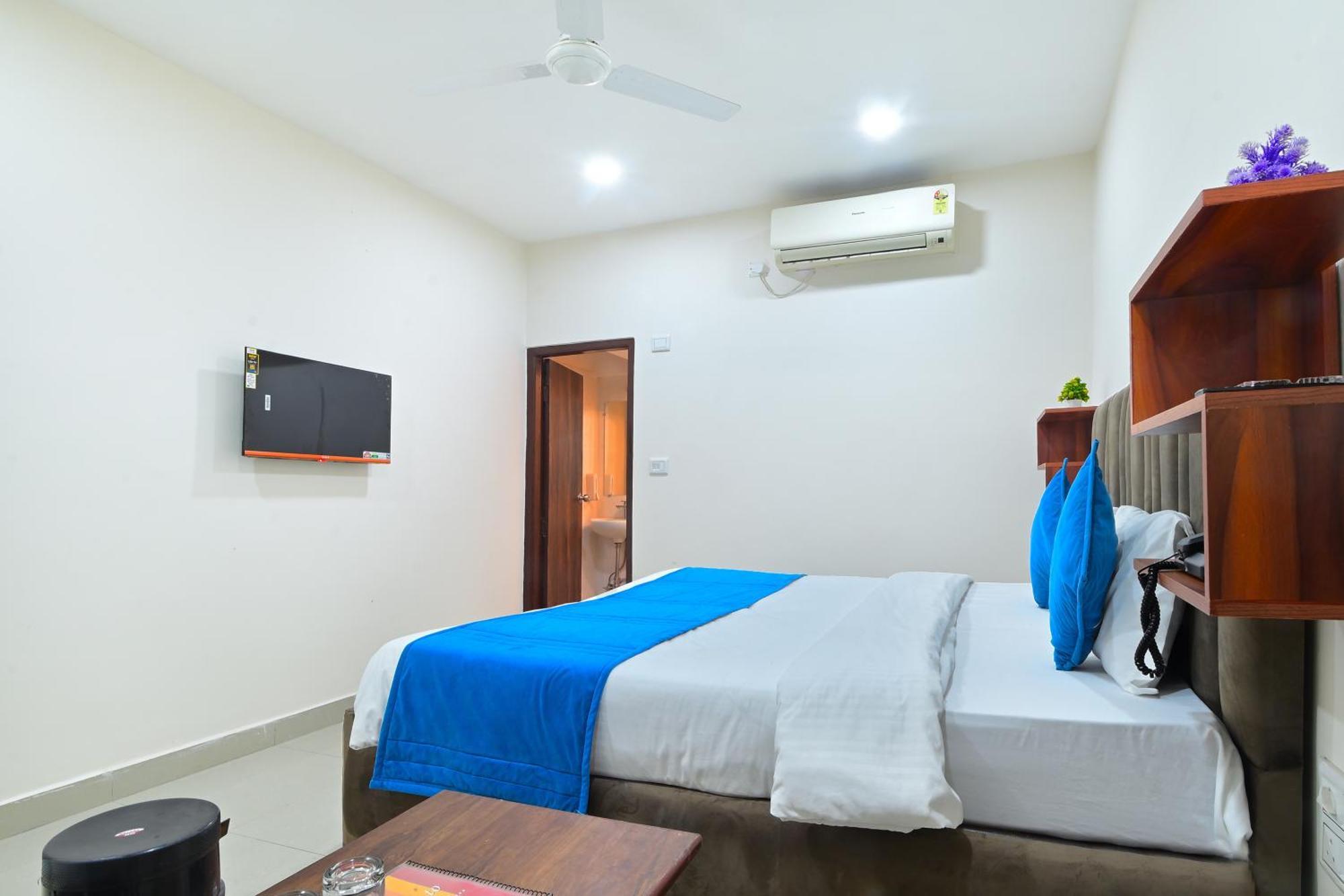 Chowdhry Tourist Lodge - New Delhi Railway Station - 2 Minutes Walk Exterior photo